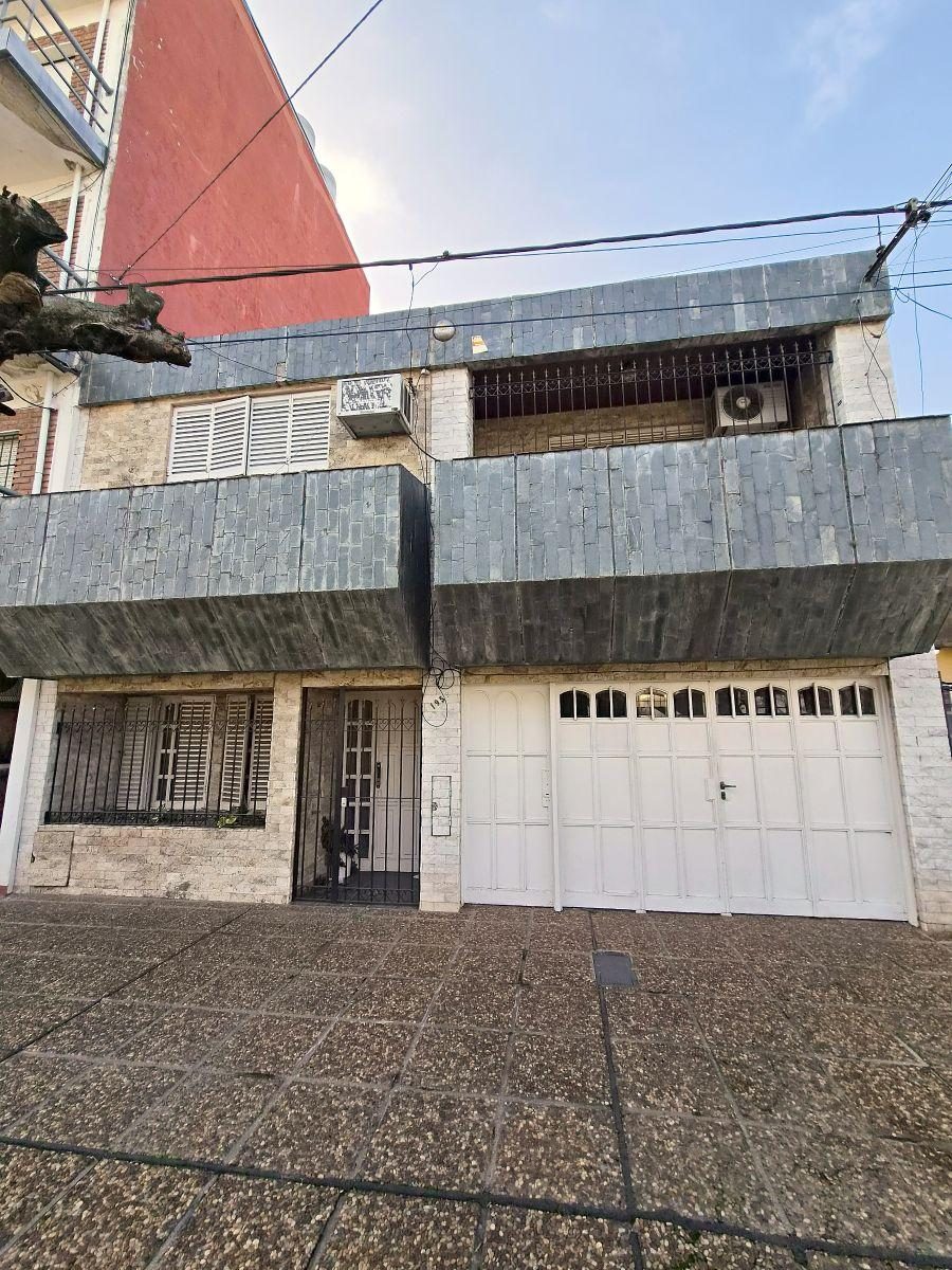 Casa en alquiler en Deán Funes 1958